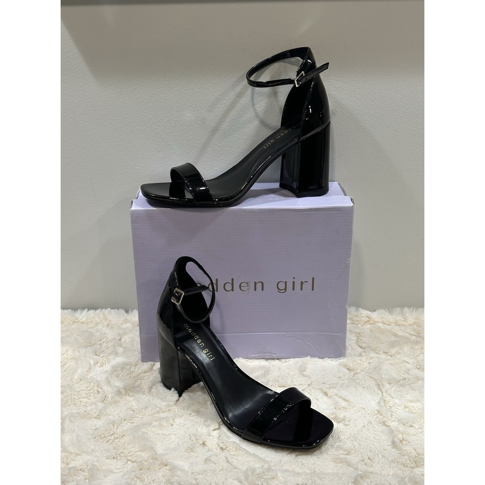 Madden Girl Sydneyy Women's Black Patent Heeled Sandal Block Heel Ankle Strap 10